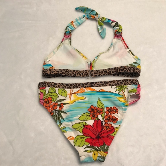 Xhilaration swimsuit. - Picture 7 of 12